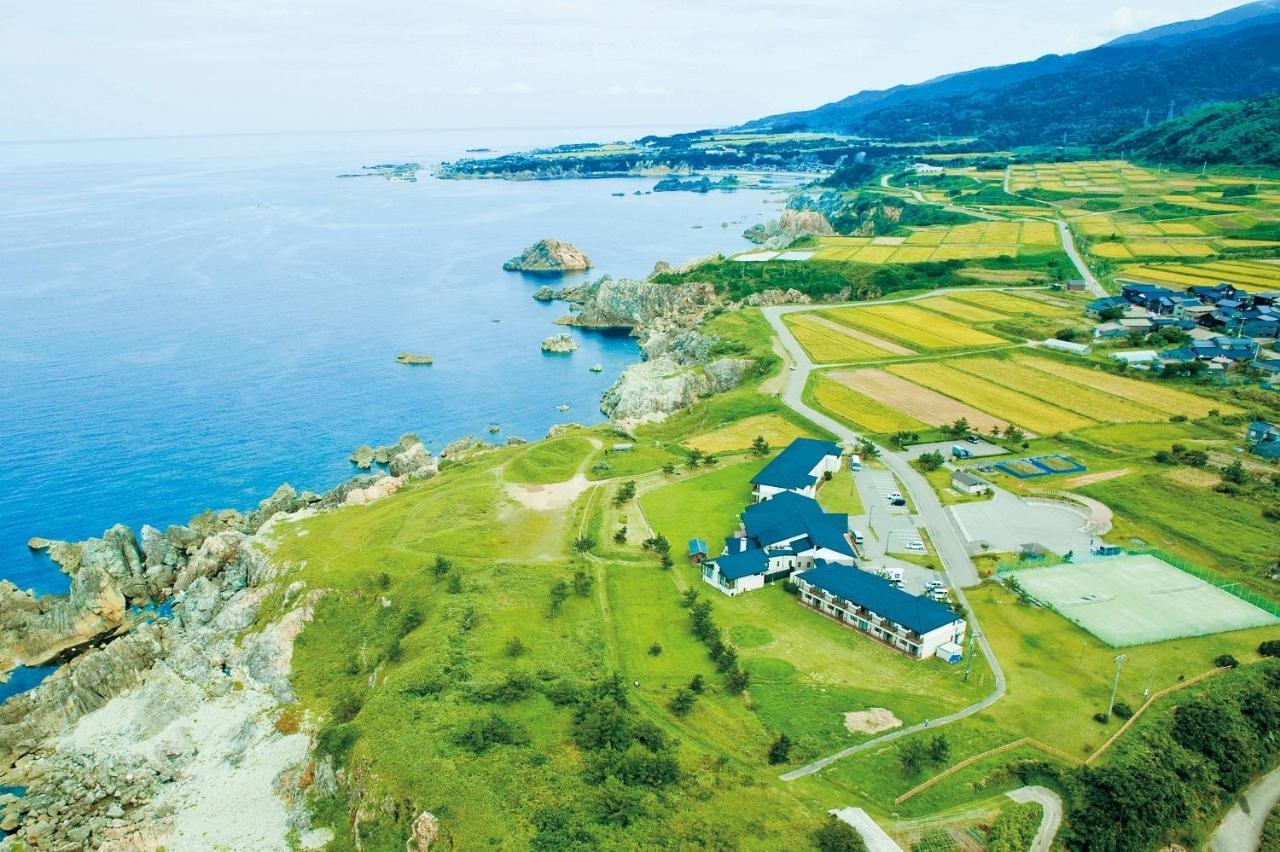 Hotel Familio Sadoaikawa Bagian luar foto